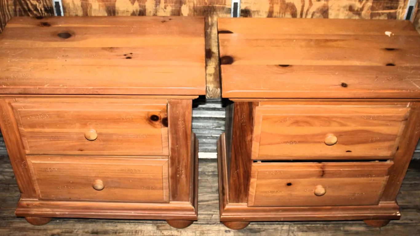 Pair Vaughan-Bassett 2-Drawer Wood Nightstands
