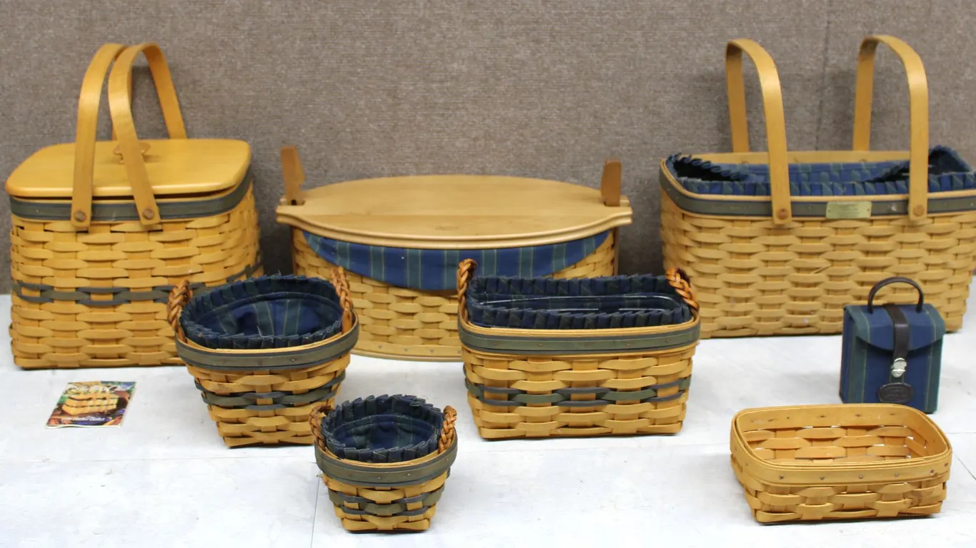 Longaberger Collectors Club Baskets & Case