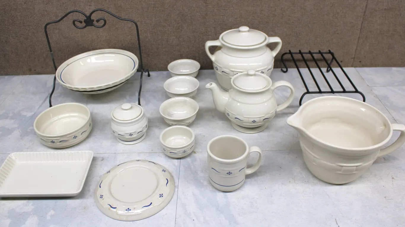 Longaberger Pottery, 15 Pieces USA