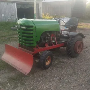 OFFSITE ZENON PARK - Home built tractor