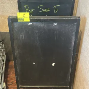 2’ Laminate sign stands
