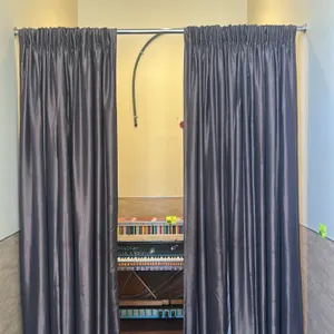 6’ Metal rod with curtains