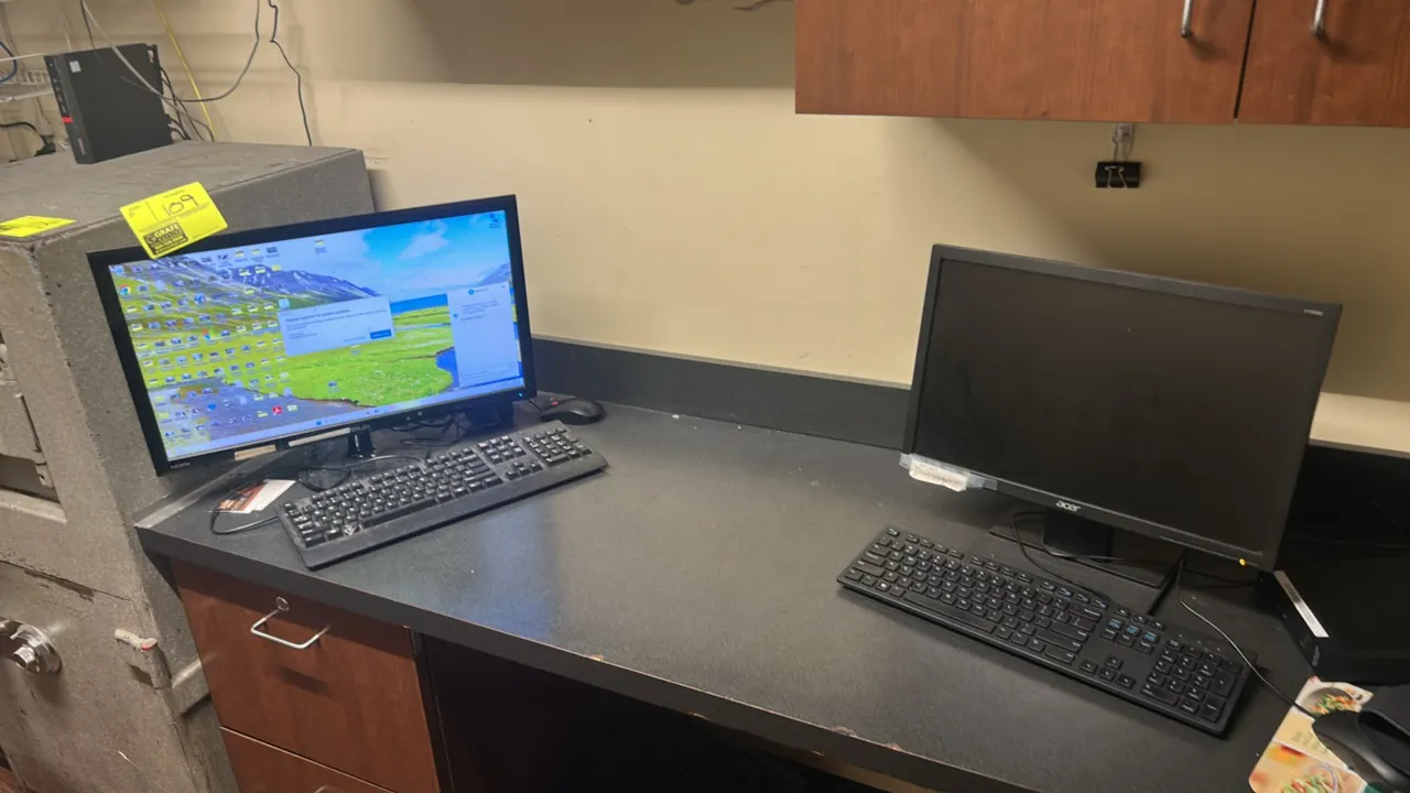 ASUS 23" monitor and Acer V196WL 18" monitor. ASUS display features HDMI connectivity. Includes (2) wired keyboards and (2) optical mice. Desktop comp