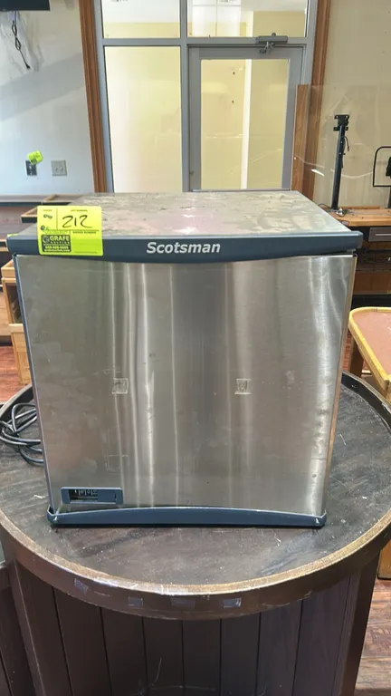 Scotsman Prodigy Plus C0522SW-1E modular ice maker. Features stainless steel exterior. S/N: 17081320013070. Electrical: 115V, 60 Hz, 1-Phase. Note: Ic