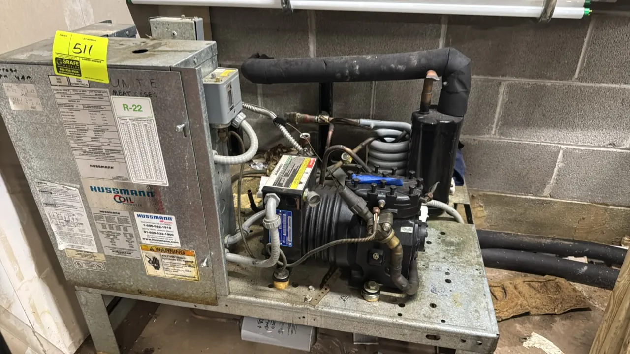 2007 Hussmann HWHS0100MVKA medium-temp compressor rack. Features a 1 HP Copeland Copelametic compressor (model KARA-010E-TAC-800, S/N: 07G63579R) conf
