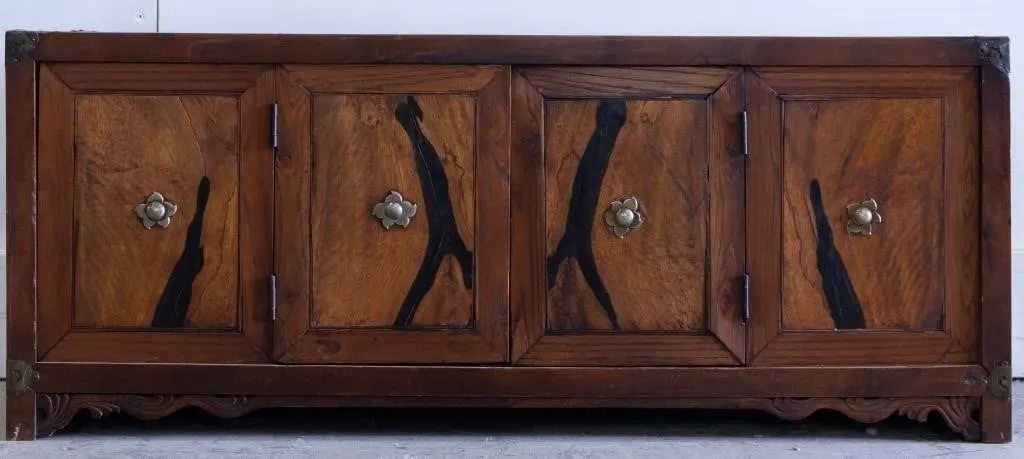 ANTIQUE JAPANESE WOODEN CHEST FOR PERSONAL ITEMS