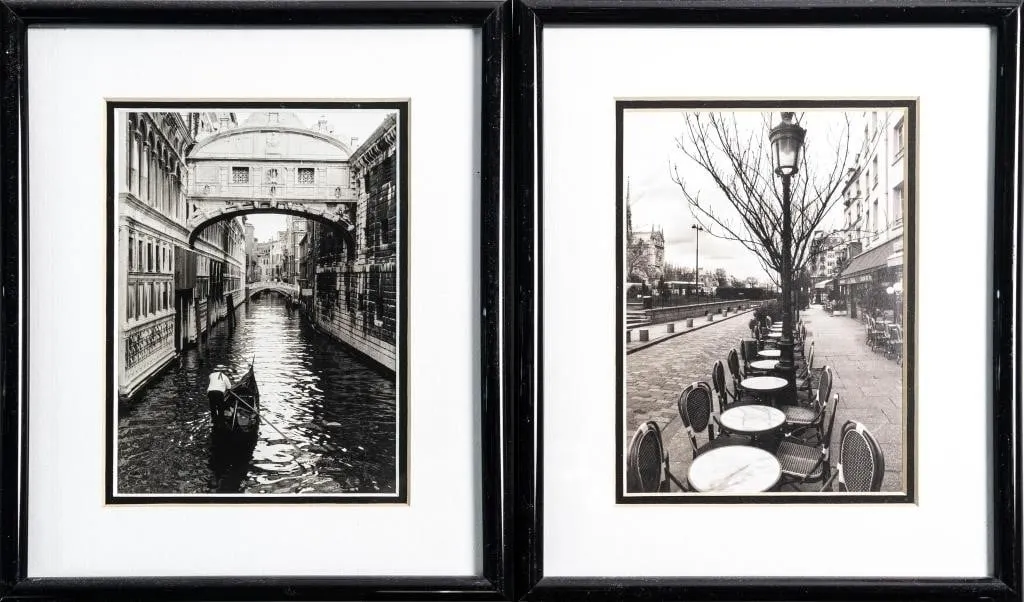 PAIR OF EUROPEAN B&W ARCHITECTURAL PRINTS