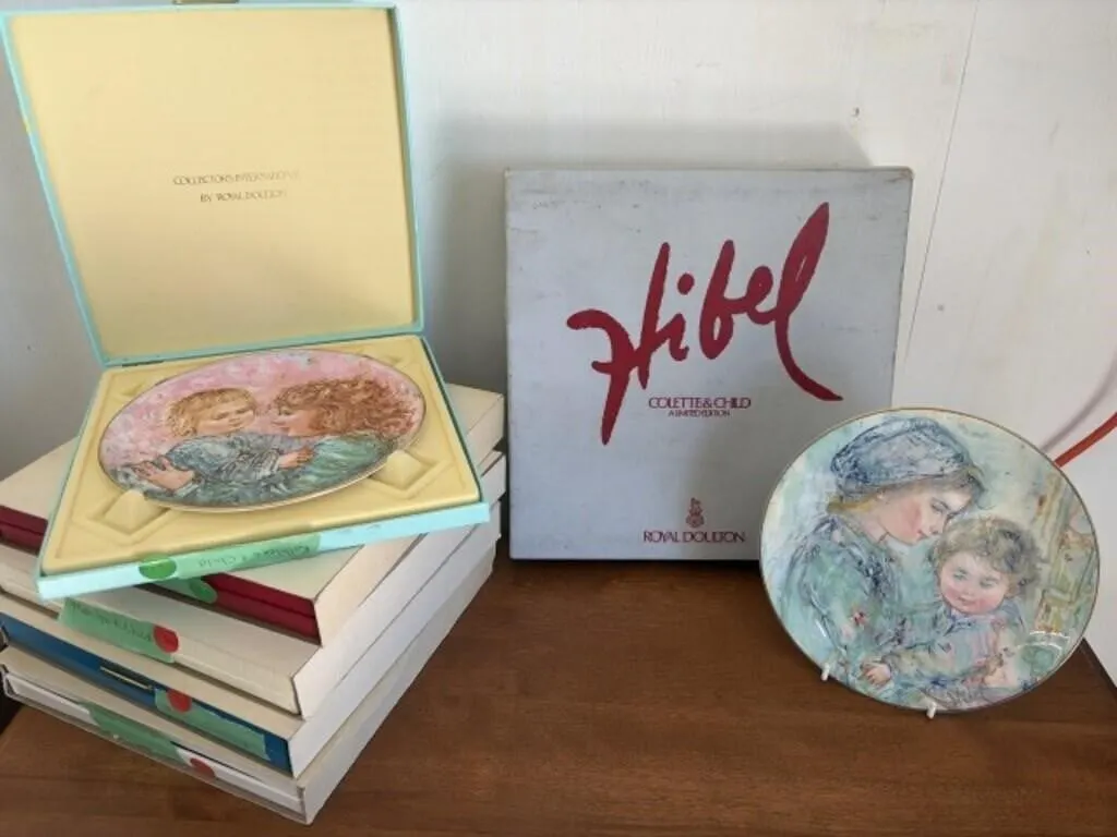 6 Royal Doulton Mother & Child Collector Plates