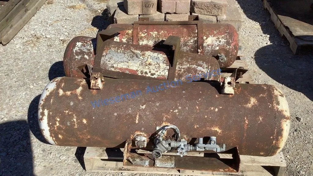 PROPANE TANKS