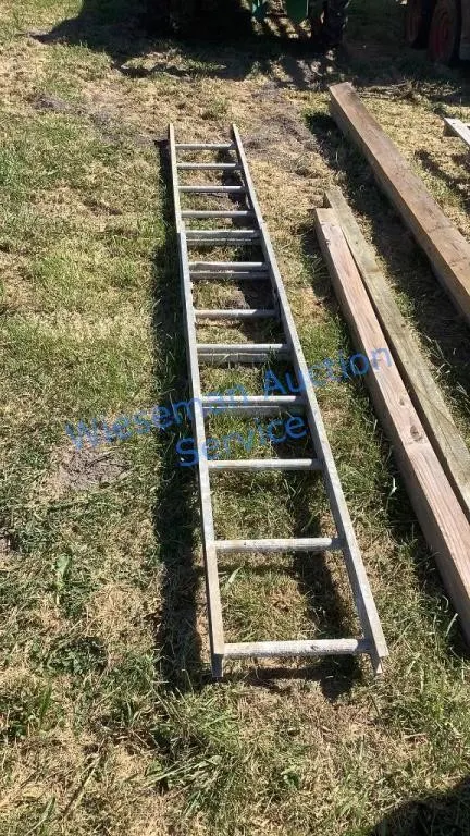 ALUMINUM EXTENSION LADDER