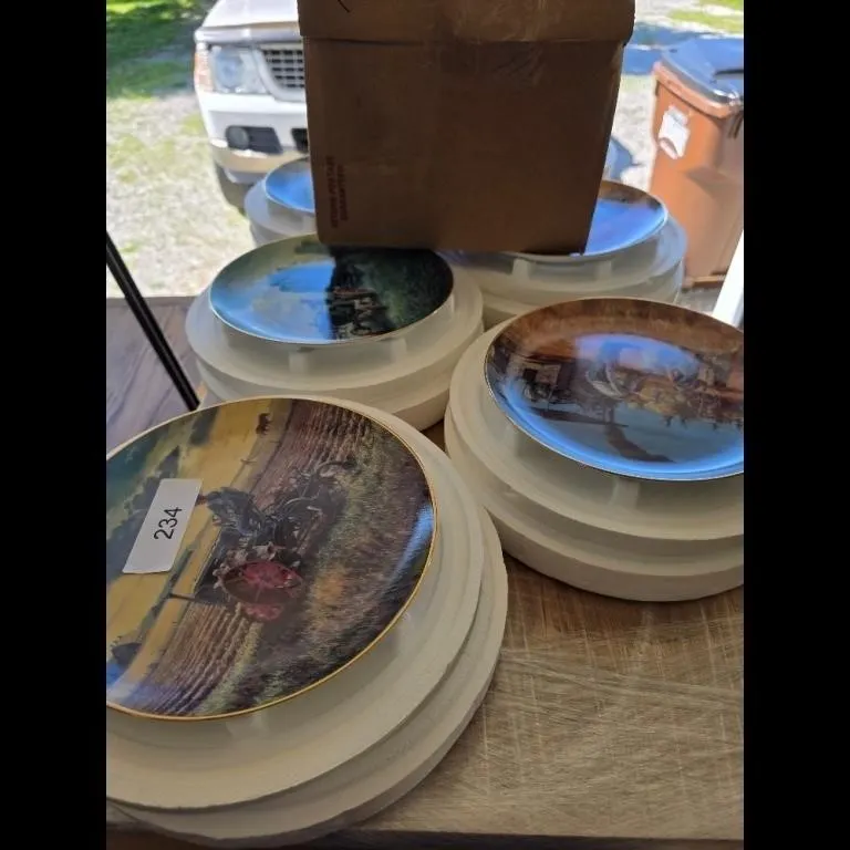 Home Decor Farm Scene Plates
