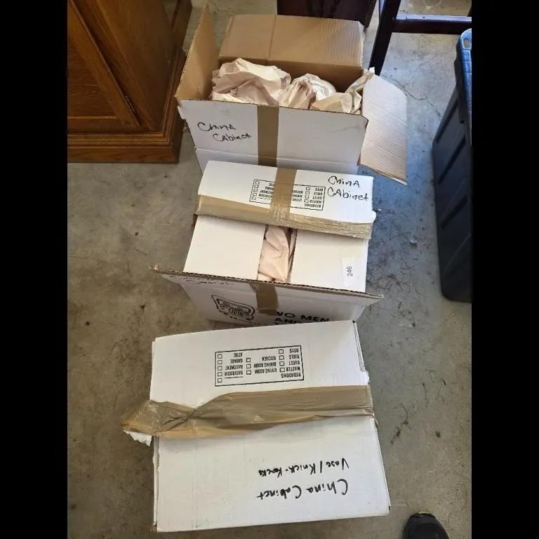 Vase China Cabinet Parts Lot