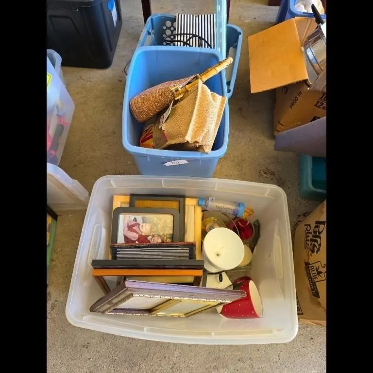Picture Frame Decor Lot - Used