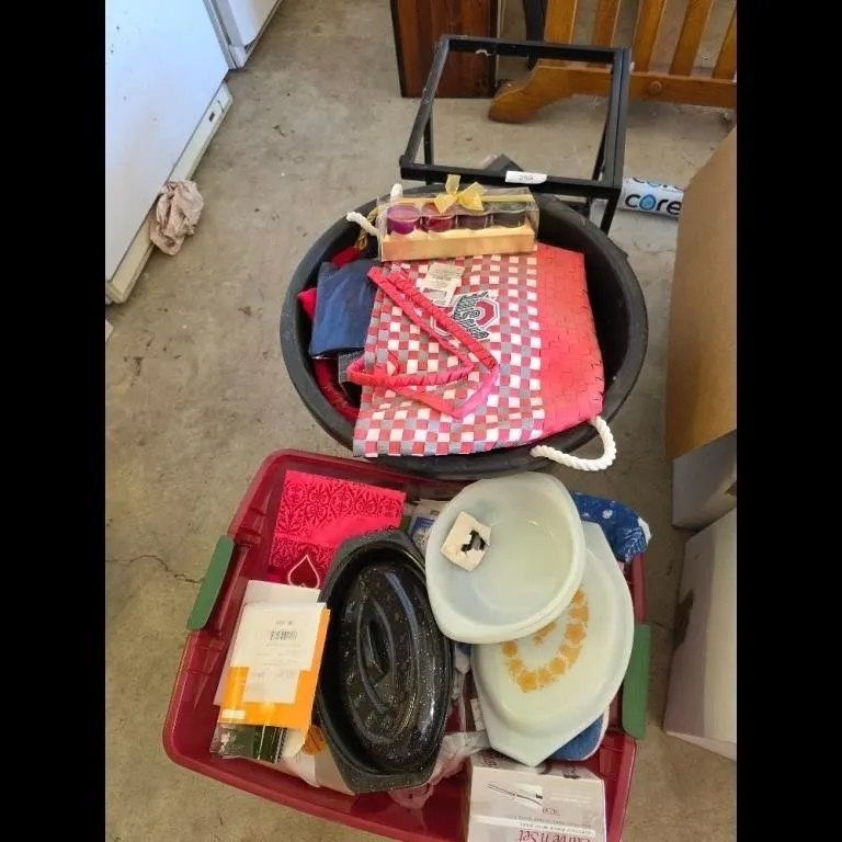 Home Kitchen Lot - Woven Tote Candles Roasting Pa