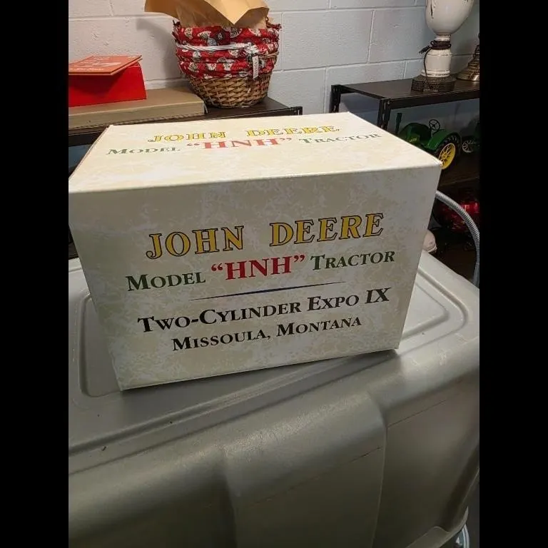 John Deere Model HNH Tractor Two-Cylinder Expo IX