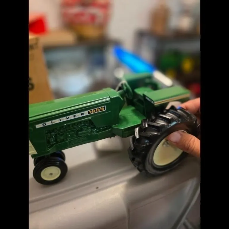 Vintage Oliver 1955 Tractor Toy Model Green