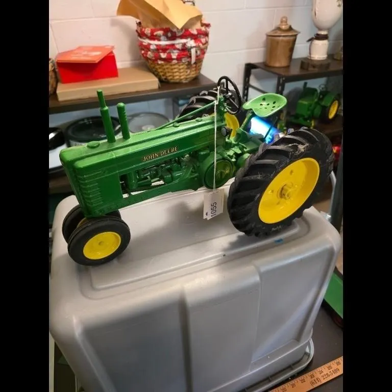 John Deere Toy Tractor Green Yellow