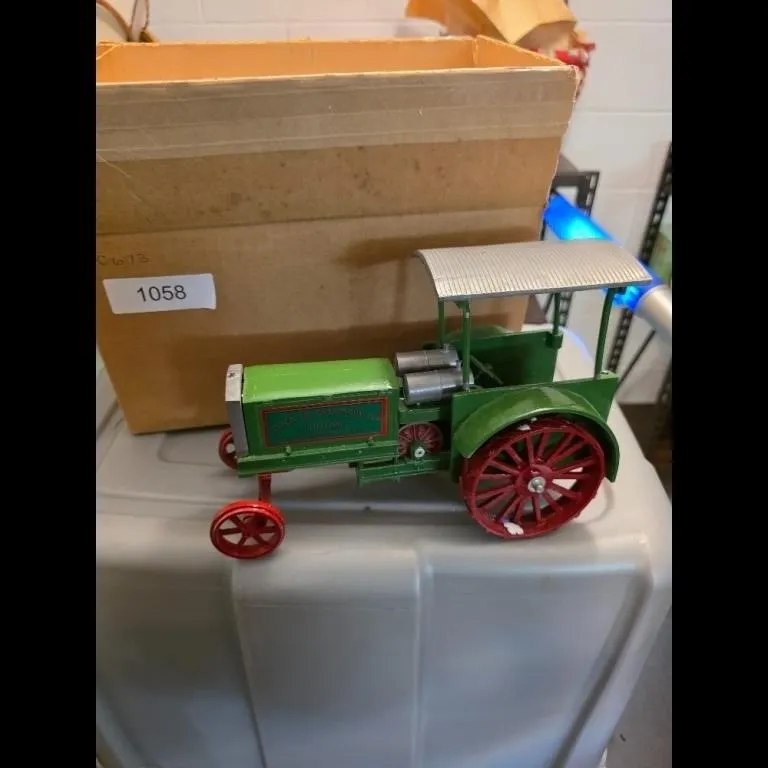 Vintage Rock Island Plow Co. Heider Tractor Toy Mo