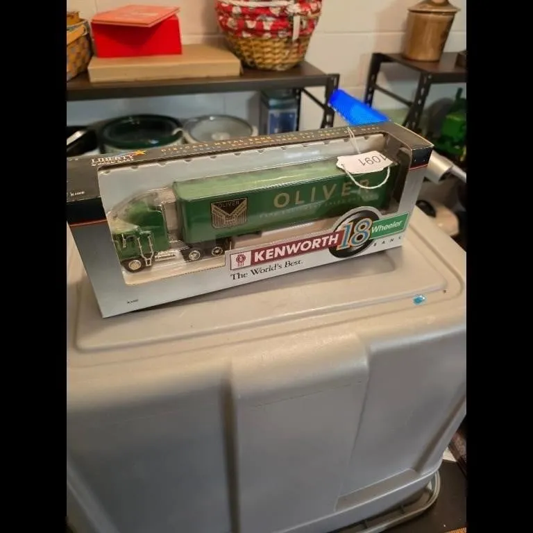 Liberty Classics Kenworth 18 Wheeler Oliver Truck