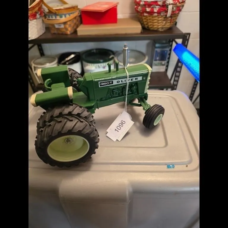 Oliver 1950-T Tractor Toy Diecast Model Green