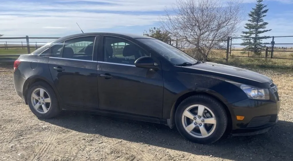 2012 Chevrolet Cruze LT 4 Door Car