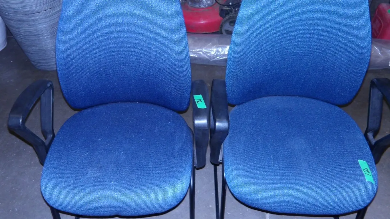 2 - HEAVY DUTY BLUE FABRIC CHAIRS (GOOD CONDITION)