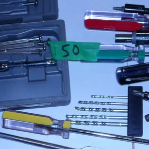 UNCLAIMED STORAGE:  BOX C/W ASSORTED TOOLS