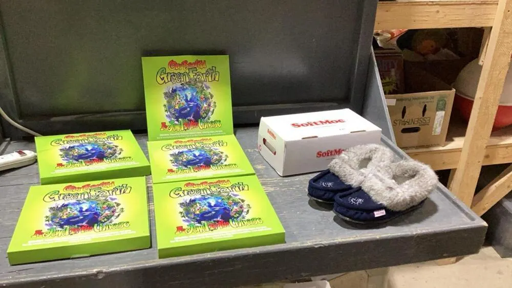 GREEN EARTH CHILDREN’S BOOKS + SOFT MOC SLIPPERS