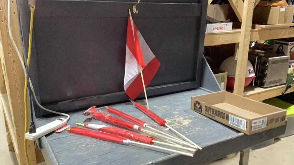 FLAT W/ 7 CANADIAN FLAGS