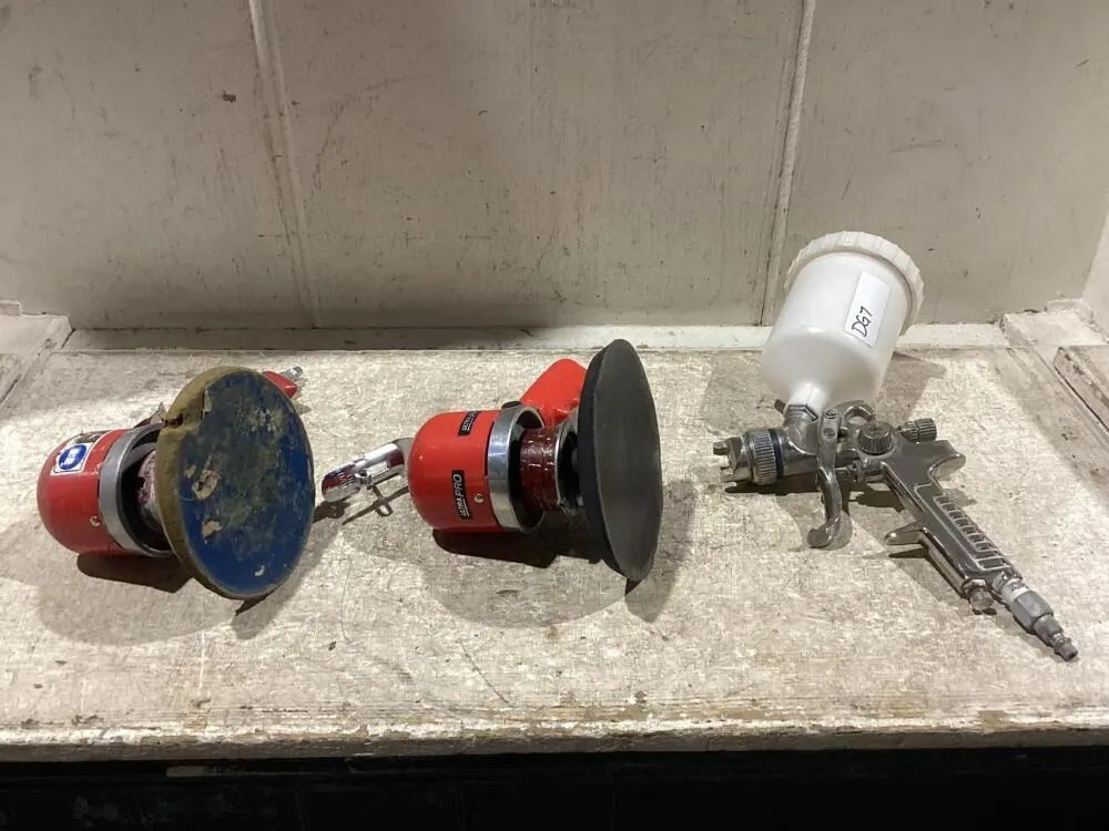 SHOP FLAT W/ (2) AIR SANDERS & AIR SPRAY GUN
