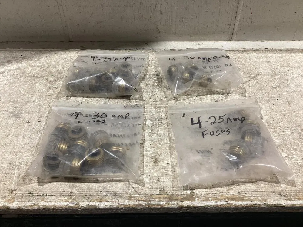 SHOP BOX OF MIXED AMP FUSES
