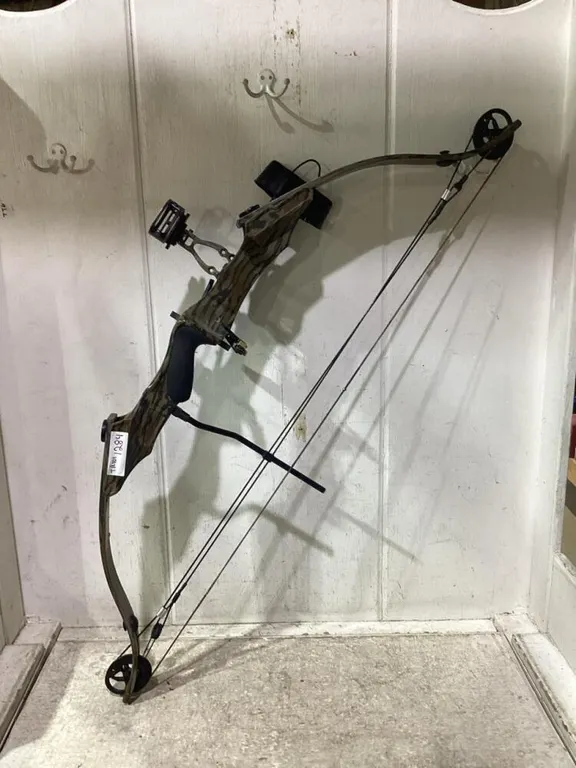 GOLDEN EAGLE COMPOUND BOW