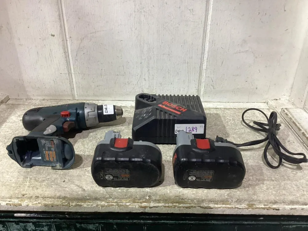 BOSCH DRILL SET W/ CHARGER & BATTERIES