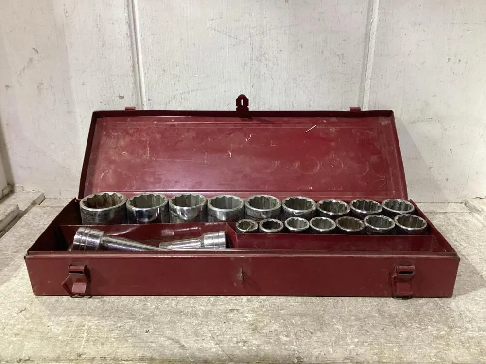 RATCHET SOCKET SET - SAE