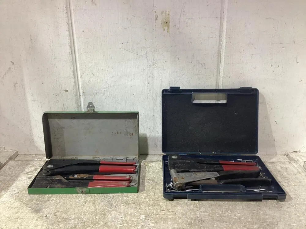 (2) SETS OF RIVETERS