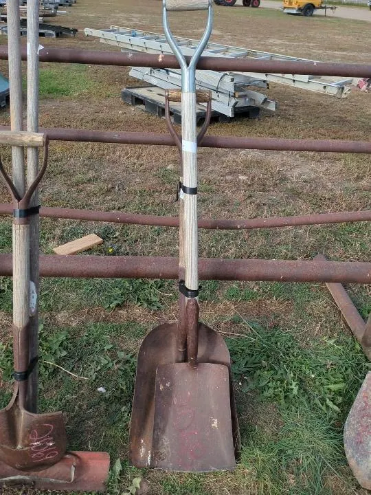 Scoop Shovels