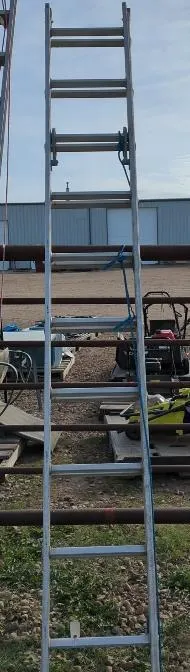 10 Foot Extension Ladder 2