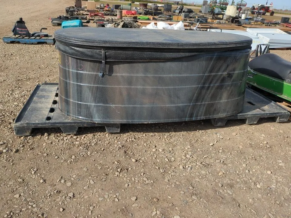 SpaBerry Hot Tub