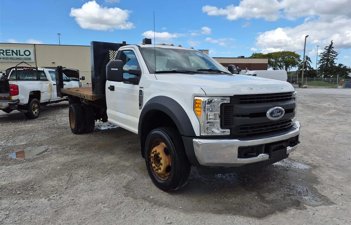 2017 Ford F550 Super Duty Flatbed Truck
UNRESERVED