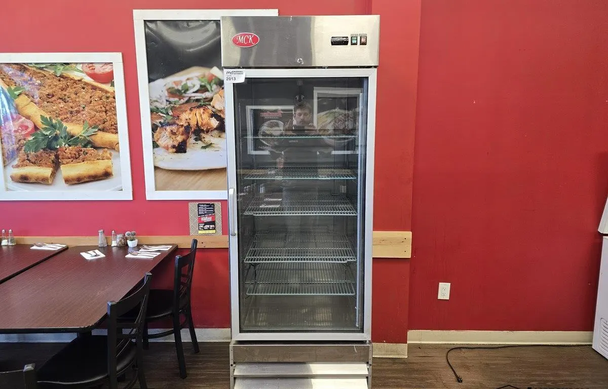 MCK CFD-1RR-G-HC Glass Door Refrigerator
UNRESERVED