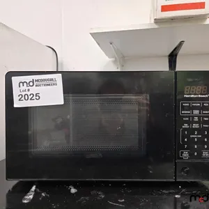 Hamilton Beach Microwave
 UNRESERVED