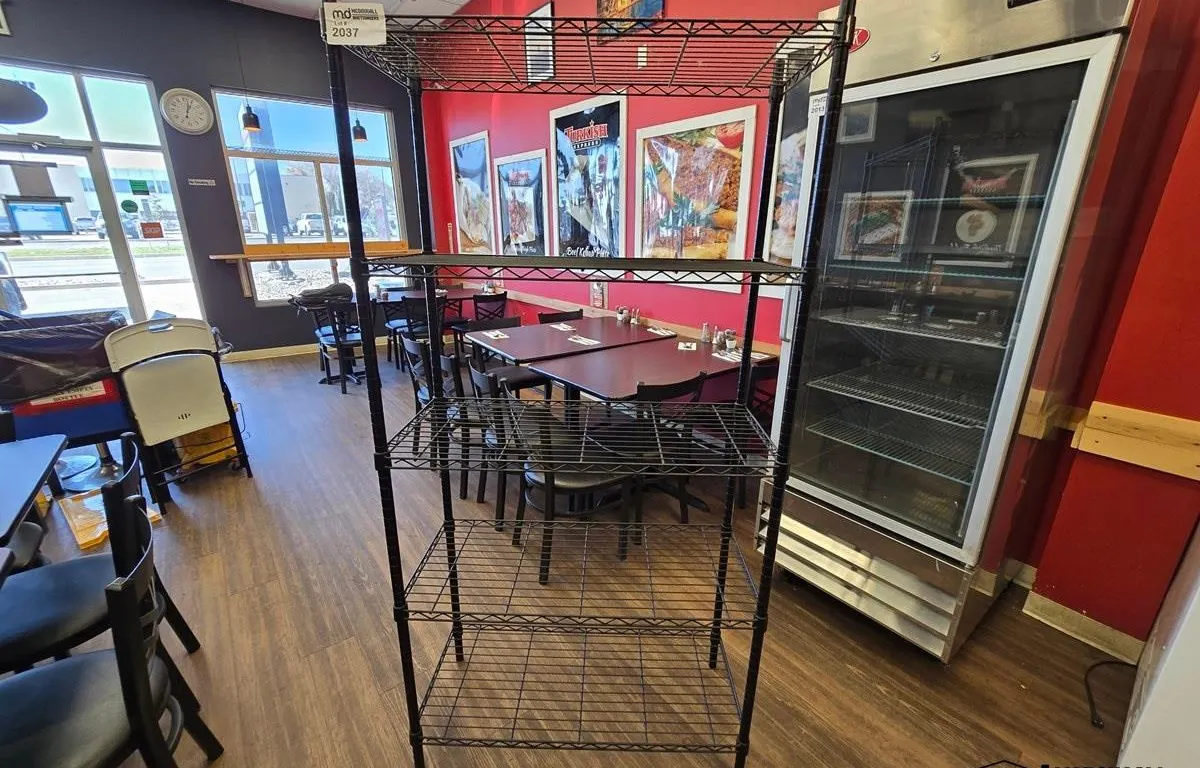 Black Wire Shelving Unit
UNRESERVED