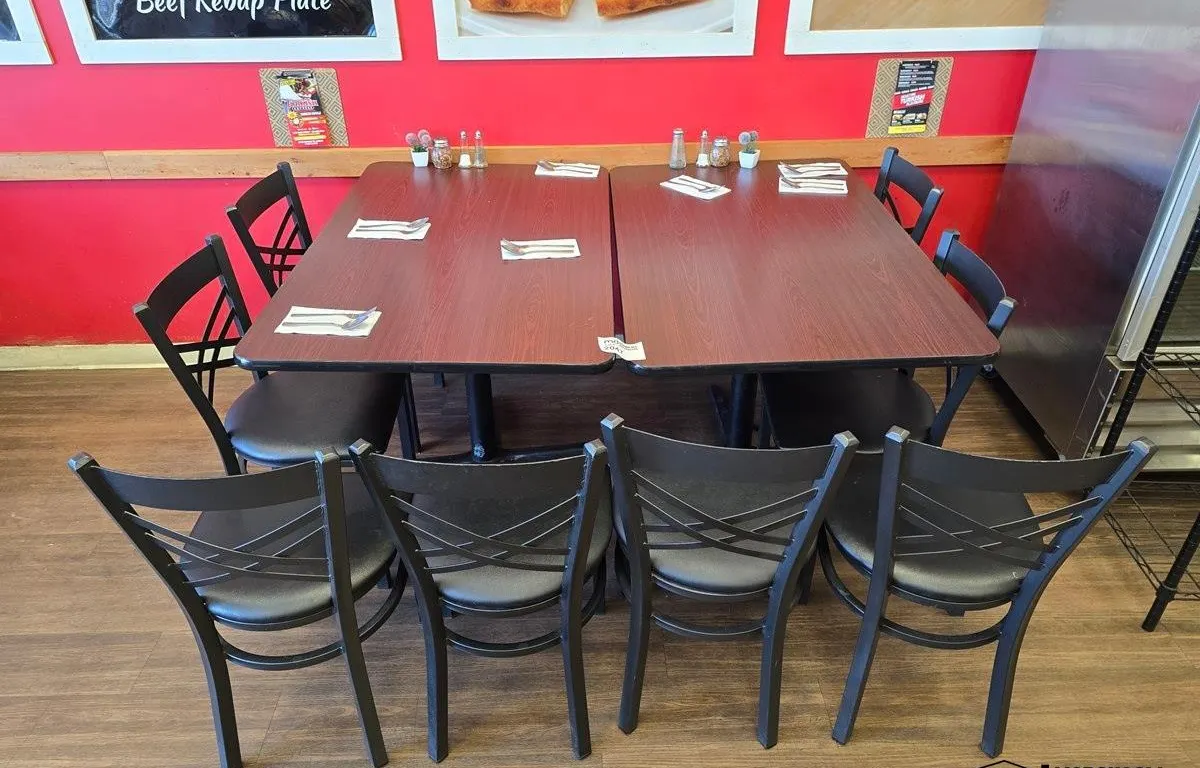 Dining Tables & Chairs
UNRESERVED