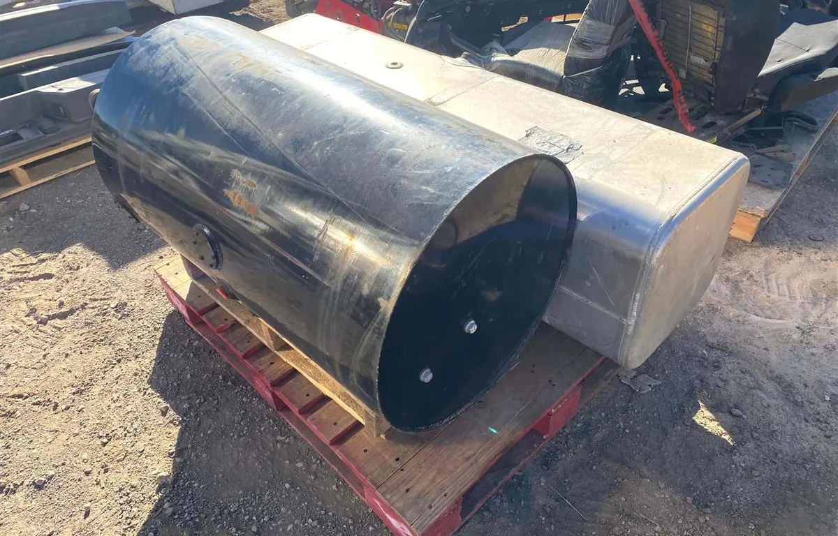 Metal Fuel Tanks
UNRESERVED
