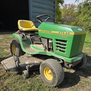 John Deere STX46 Lawn Tractor w/ Parts (Non-Runner)
 UNRESERVED