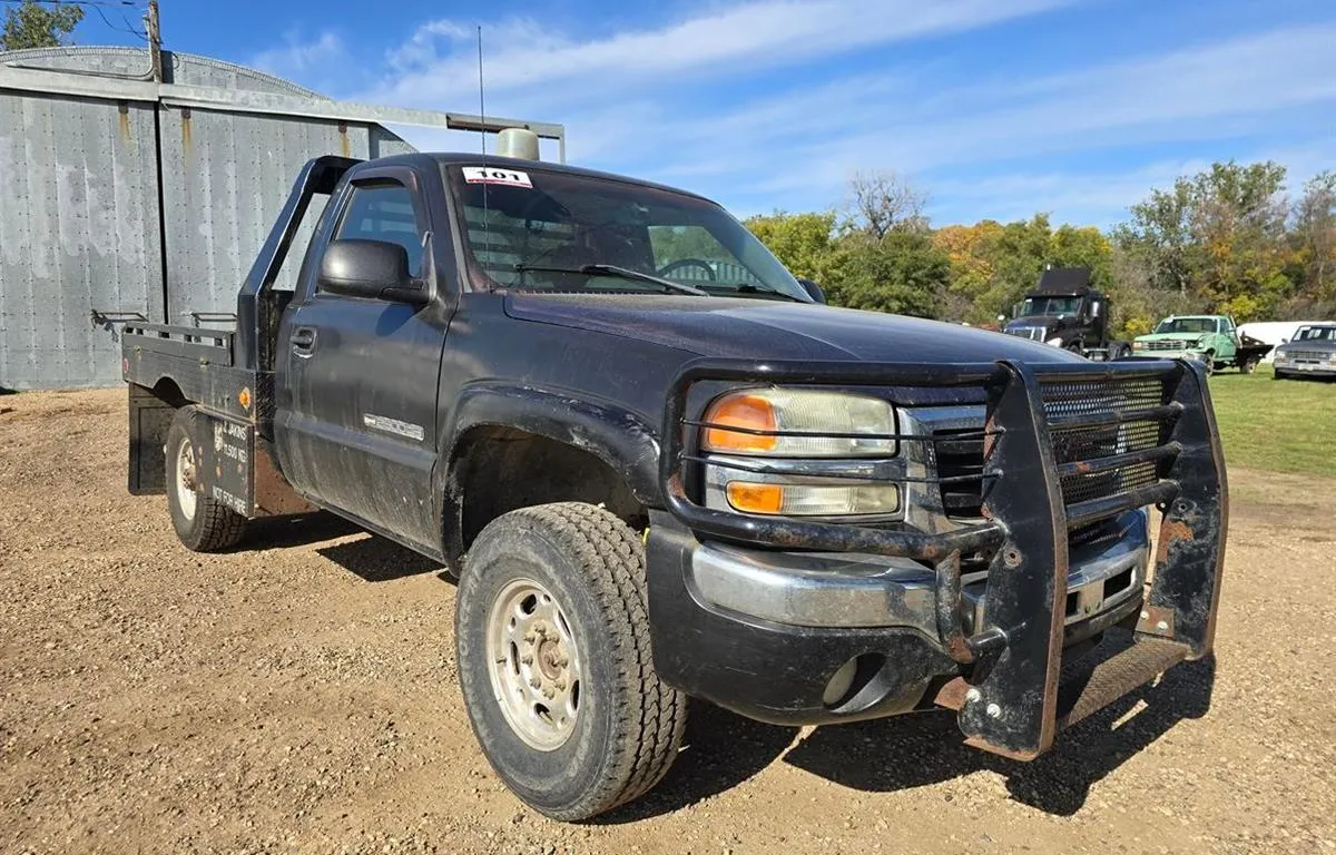 2003 GMC Sierra 2500HD Hillsboro Flatbed Truck
UNRESERVED