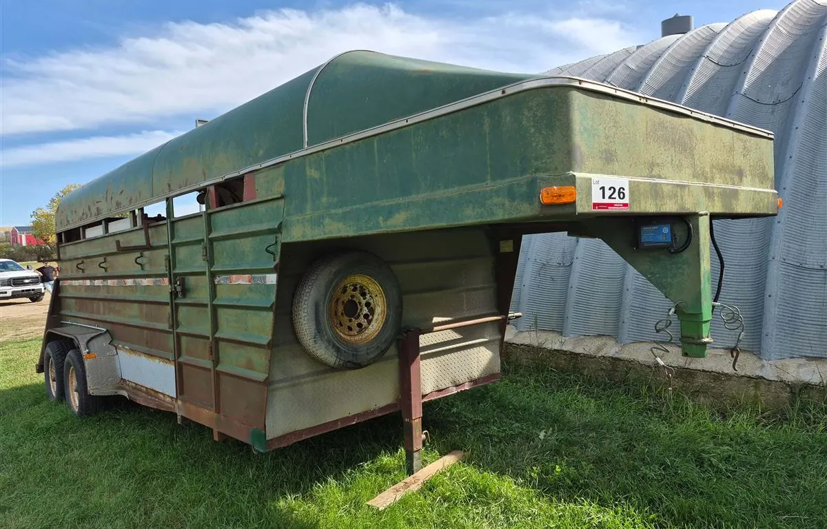 1994 Rathwell Gooseneck Livestock Trailer
UNRESERVED