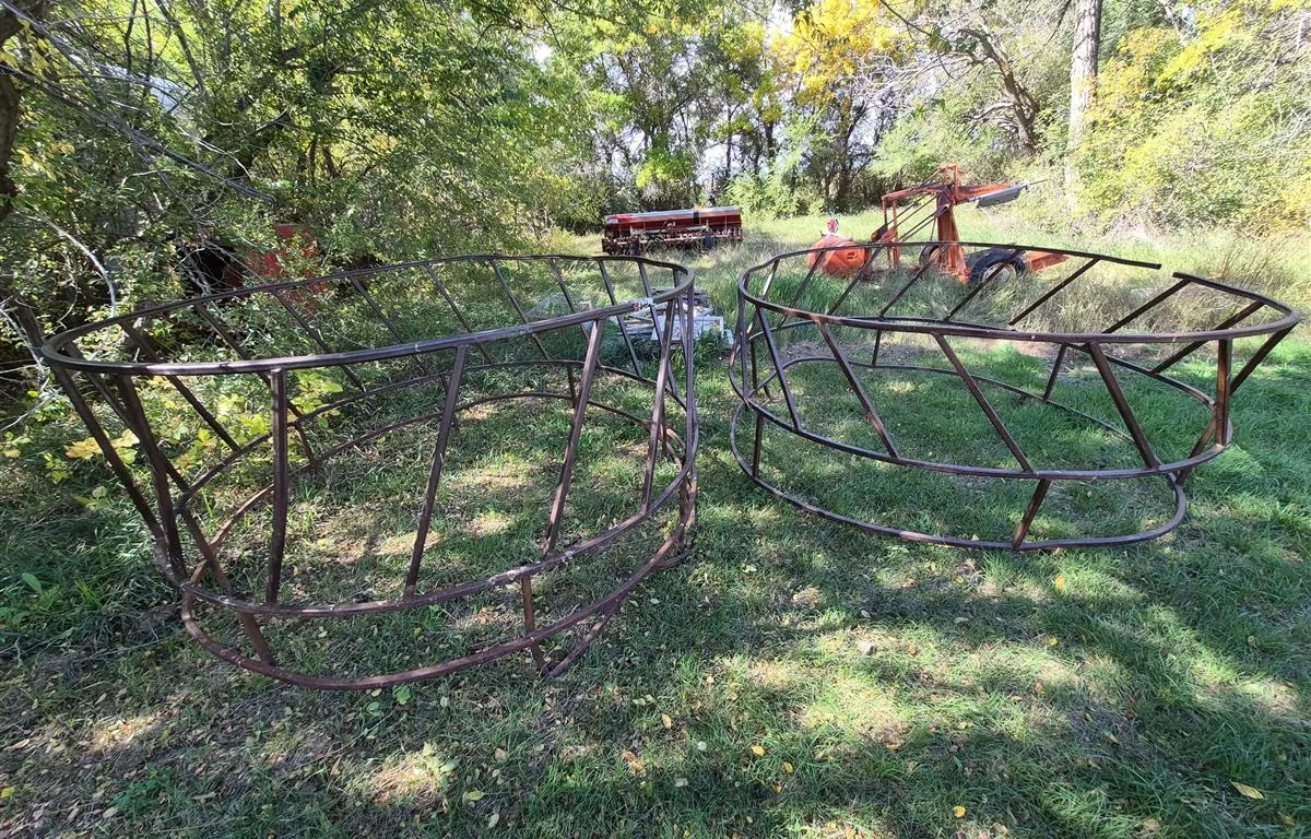 (2) Round Bale Feeders
UNRESERVED