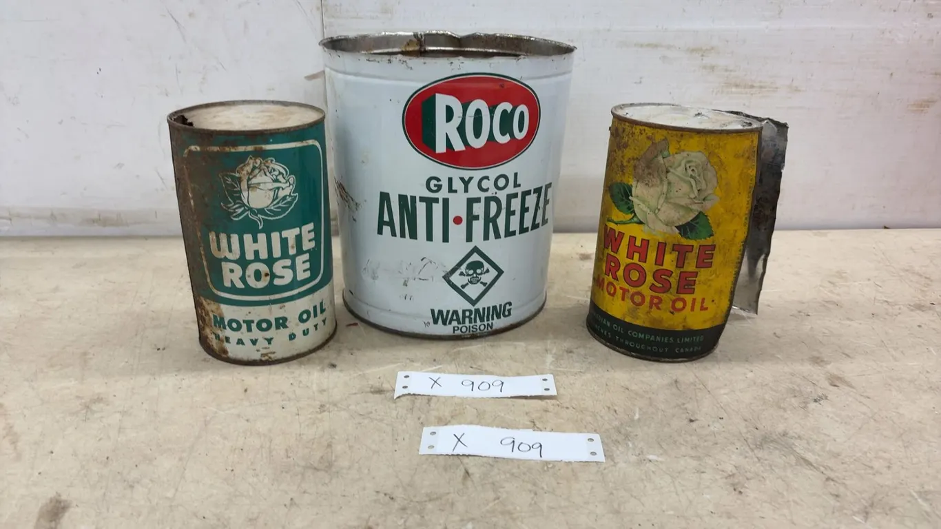 Vintage Roco Glycol Anti-Freeze Gallon Can and Two White Rose Motor Quart Oil Cans