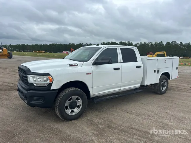 2019 Ram 2500 4x4 Crew Cab Utility Truck
